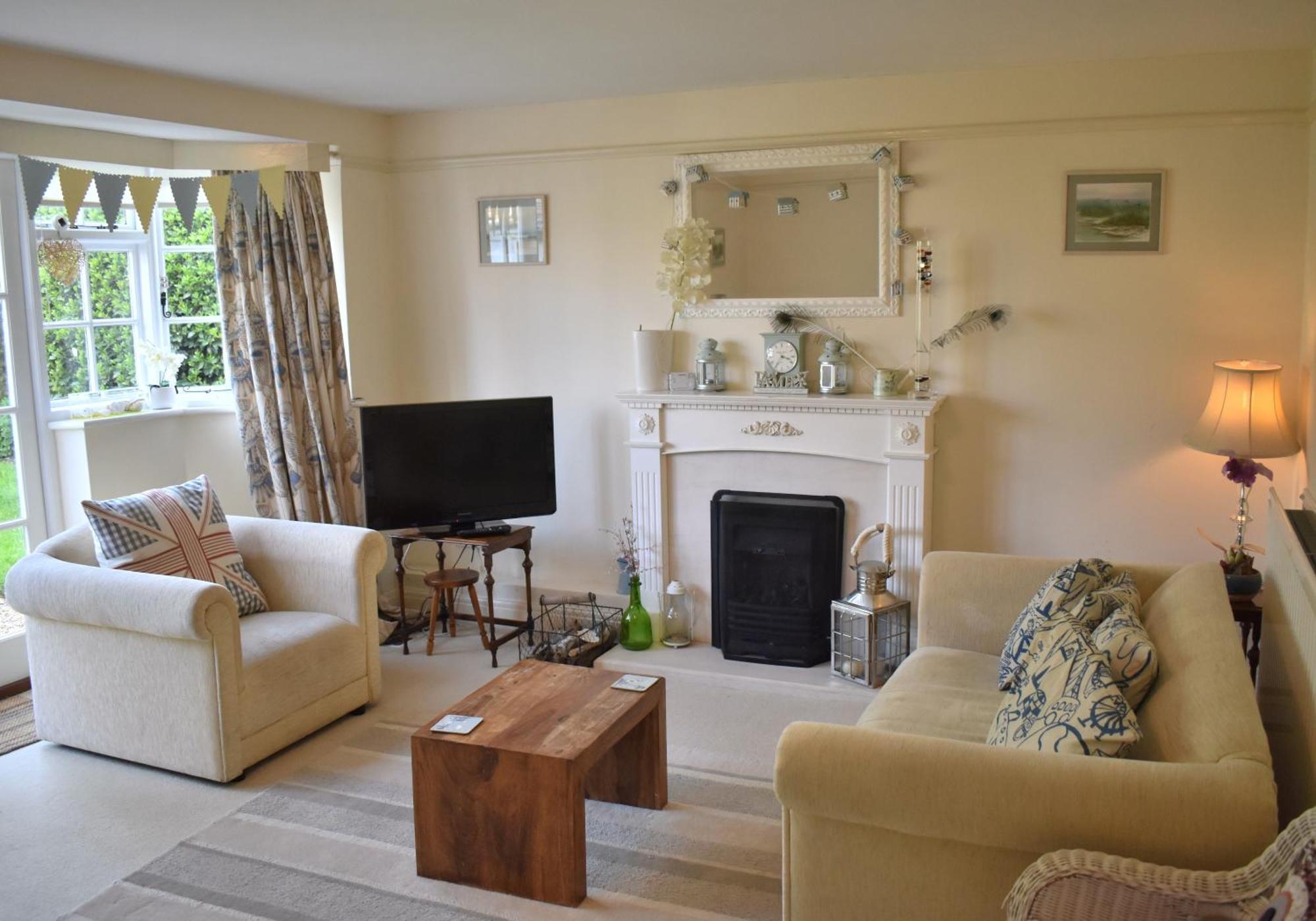 Georgian 2 Bedroom In With Free Parking - * Chichester