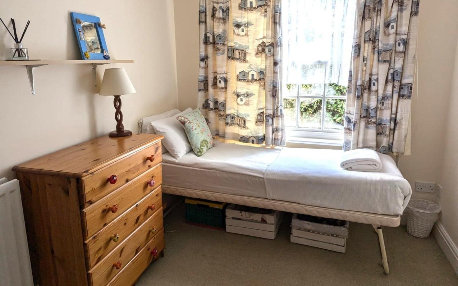 Georgian 2 Bedroom In With Free Parking - Apartment