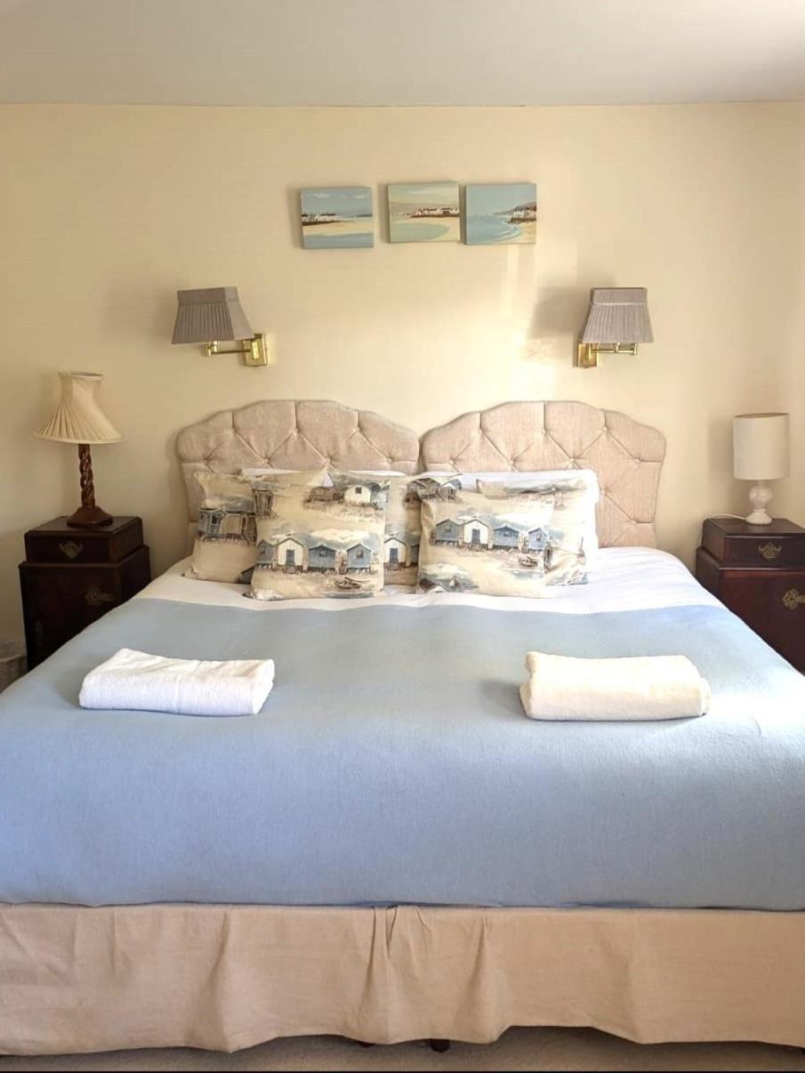Georgian 2 Bedroom In With Free Parking -