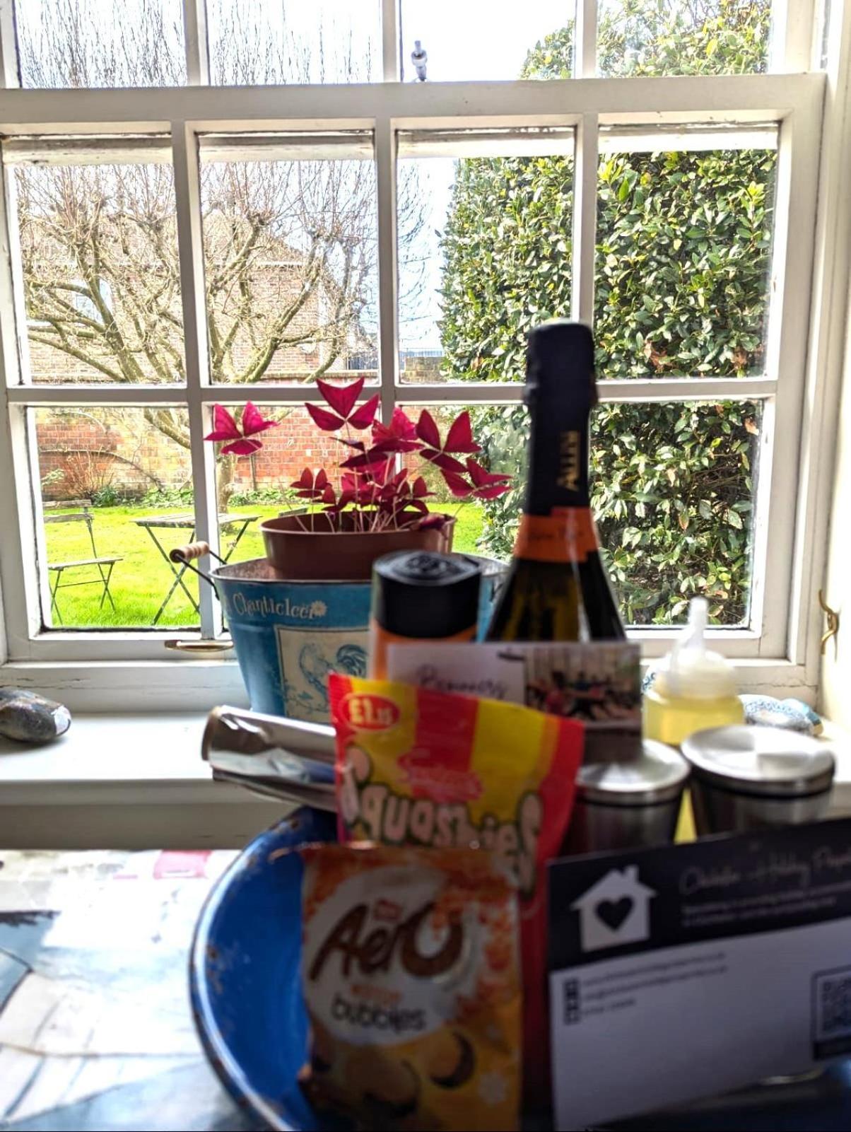 Georgian 2 Bedroom In With Free Parking -